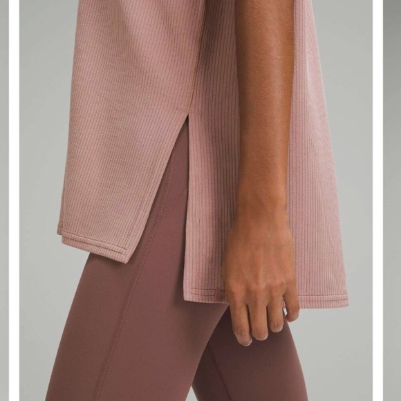 Lululemon Ribbed Softstreme Relaxed-Fit T-Shirt‎ Twilight Rose size 4 - Picture 4 of 8